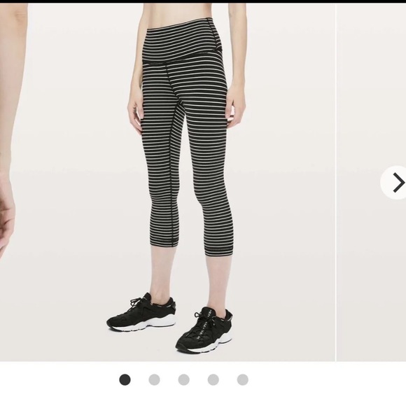Lululemon Wunder Undre Crops - Picture 1 of 8